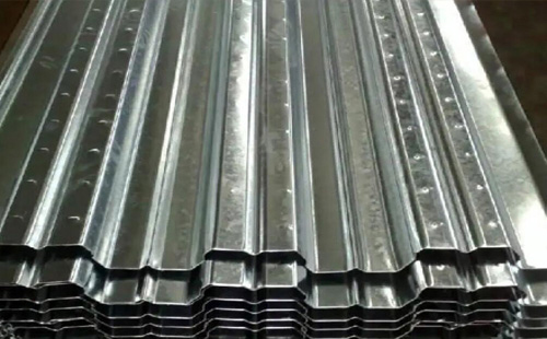 高层住宅吊装碌曲楼承板怎么省工期 高层住宅吊装碌曲楼承板怎么省工期